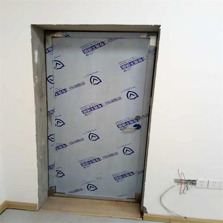 茂名铅门的材质与开启方式