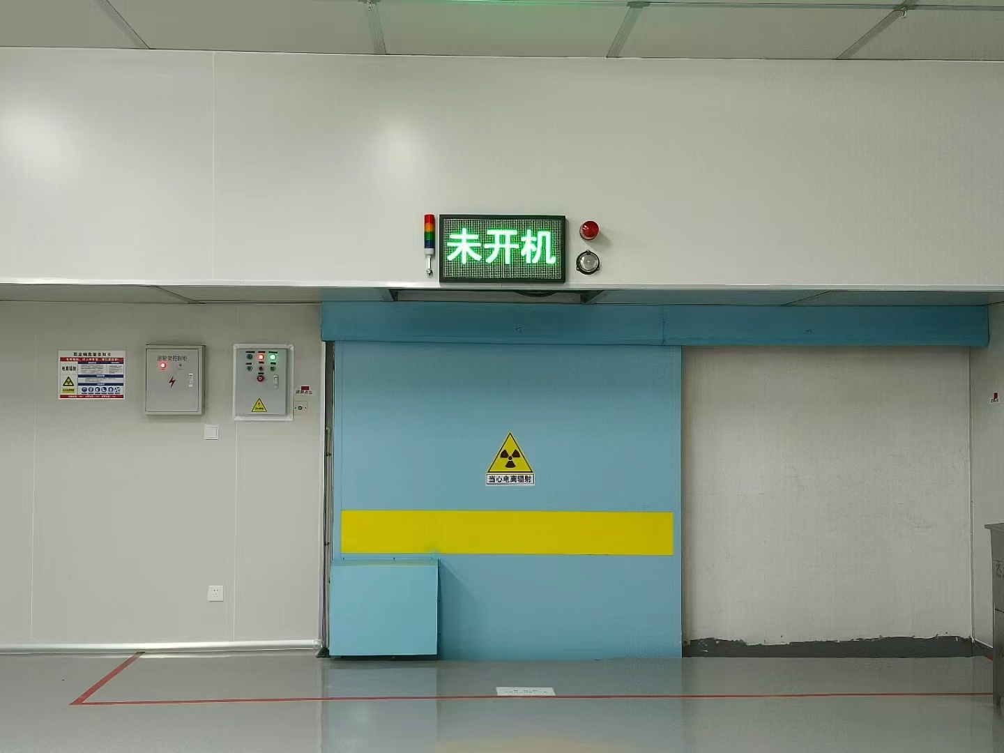 茂名铅门是什么材质